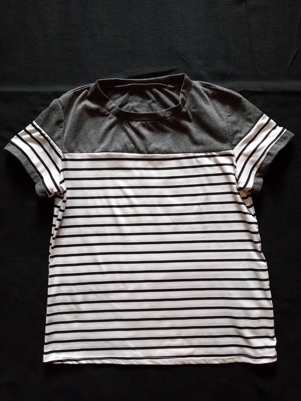 Striped Short Sleeve Tee in Black and White